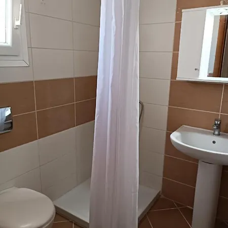 Διαμέρισμα Little House With View *